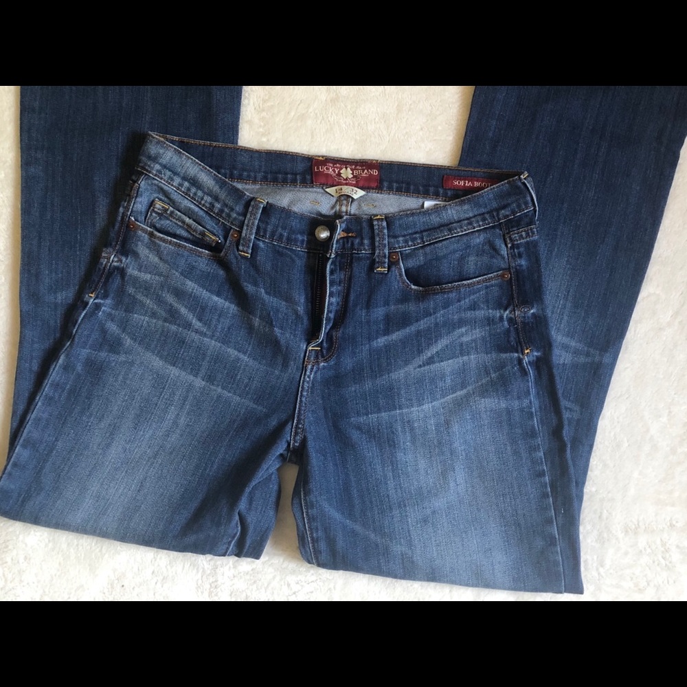 Lucky Jeans - Picture 2 of 5